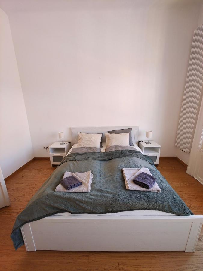 City Center 1, Cozy 2Br In The City Center! Budapest Eksteriør bilde