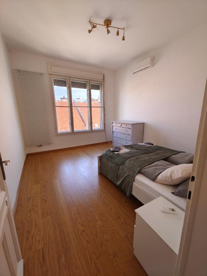 City Center 1, Cozy 2Br In The City Center! Budapest Eksteriør bilde