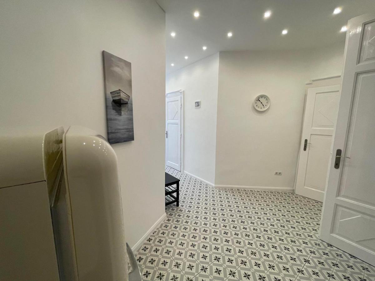 City Center 1, Cozy 2Br In The City Center! Budapest Eksteriør bilde